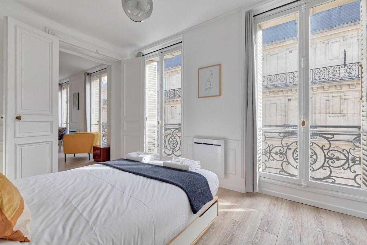 Joli Appartement Champs Elysees - 6P Paryż Zewnętrze zdjęcie